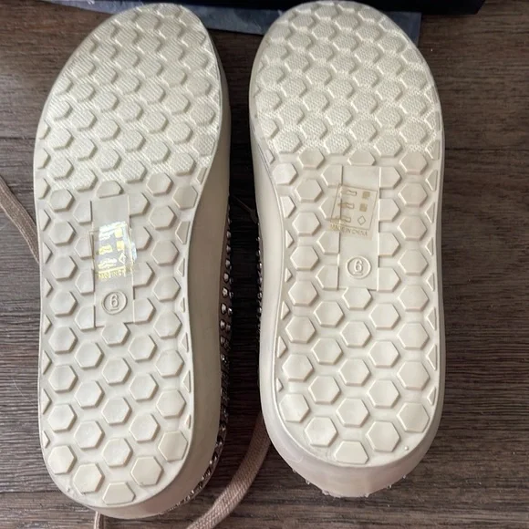 Size 6 Shu Shop star studded sneakers - Picture 6 of 7